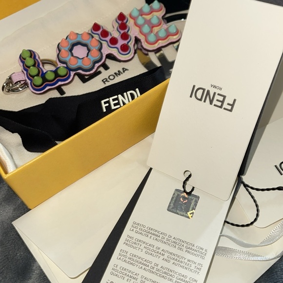 Fendi Brand new with tags key charm n USB holder and excellent condition w box - Picture 8 of 9